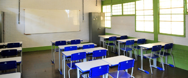 Ministério Público pede suspensão de revistas e nota de comportamento nas escolas públicas do DF.