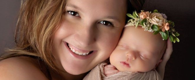 Mulher que nasceu sem útero fala sobre felicidade de dar à luz: ‘Disseram que nunca ia acontecer’